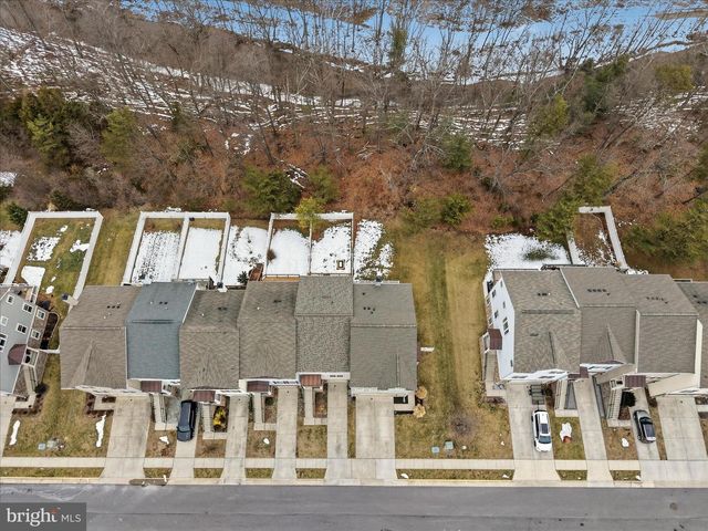 221 COBBLE STONE DR, Winchester, VA 22602