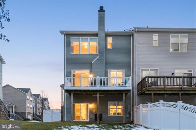 221 COBBLE STONE DR, Winchester, VA 22602