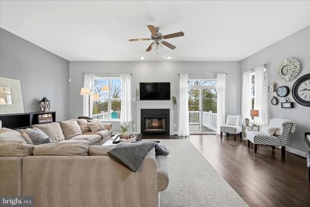 221 COBBLE STONE DR, Winchester, VA 22602