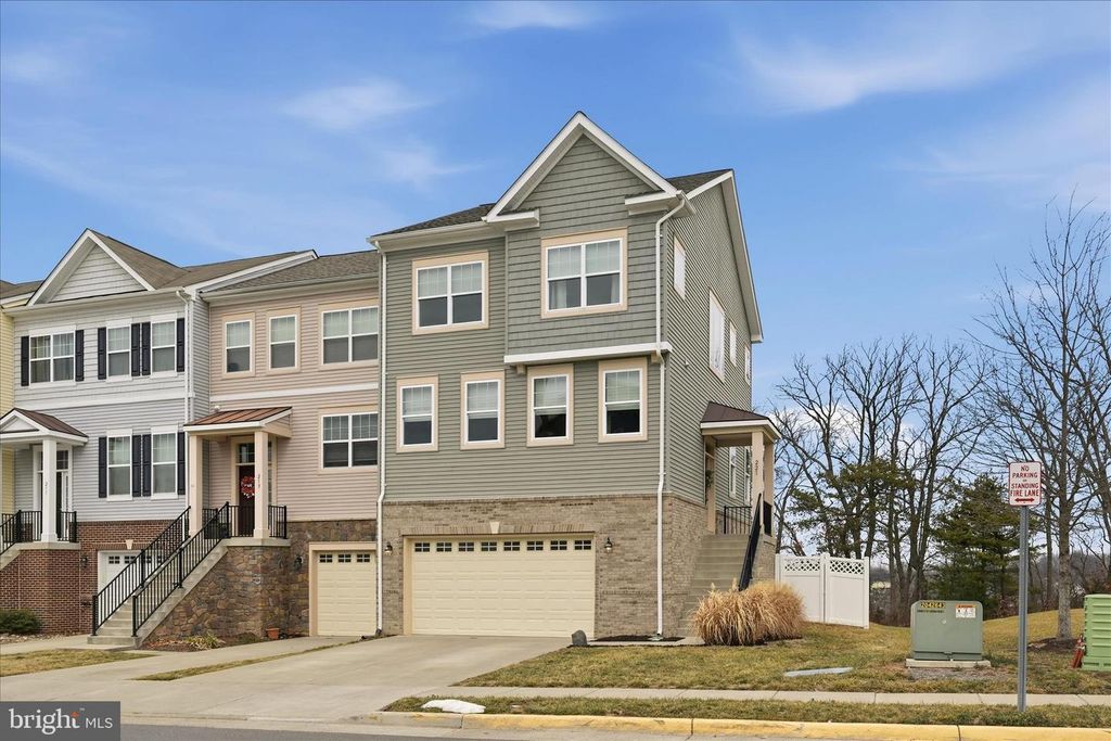 221 COBBLE STONE DR, Winchester, VA 22602