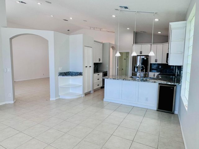 9360 Cove Point Circle, Boynton Beach, FL 33472