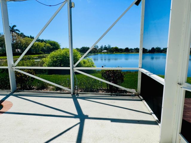 9360 Cove Point Circle, Boynton Beach, FL 33472