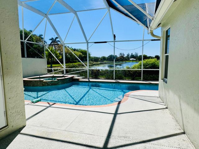 9360 Cove Point Circle, Boynton Beach, FL 33472