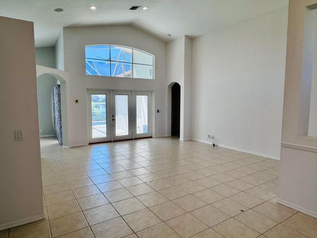 9360 Cove Point Circle, Boynton Beach, FL 33472