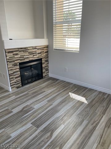 10200 Delray Beach Avenue 203, Las Vegas, NV 89129