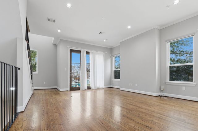 1224 Summer Street, Houston, TX 77007
