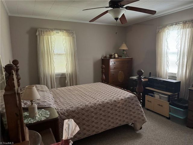 902 Elmhurst Street, Winston-salem, NC 27127