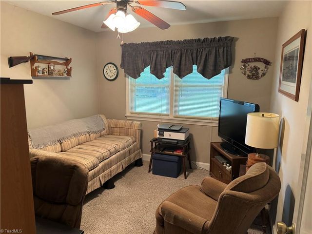 902 Elmhurst Street, Winston-salem, NC 27127