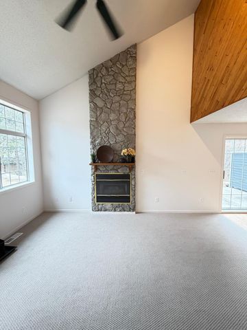 1790 Donegal Drive 5, Woodbury, MN 55125