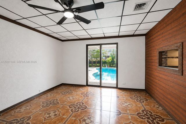 2460 NW 63rd Ter, Sunrise, FL 33313