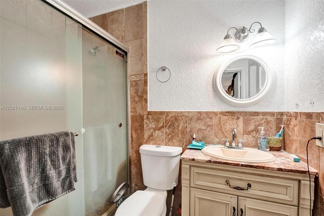 2460 NW 63rd Ter, Sunrise, FL 33313