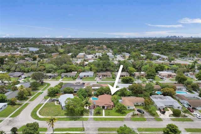 2460 NW 63rd Ter, Sunrise, FL 33313