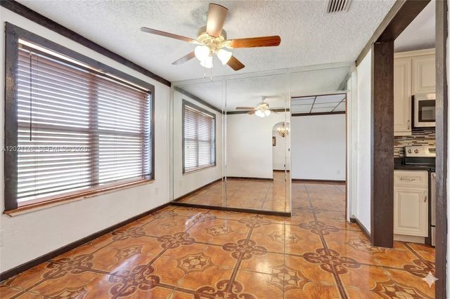 2460 NW 63rd Ter, Sunrise, FL 33313