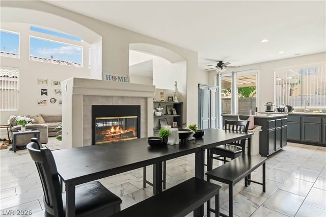 8561 Lost Gold Avenue, Las Vegas, NV 89129