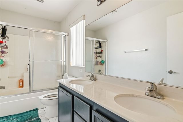 8561 Lost Gold Avenue, Las Vegas, NV 89129