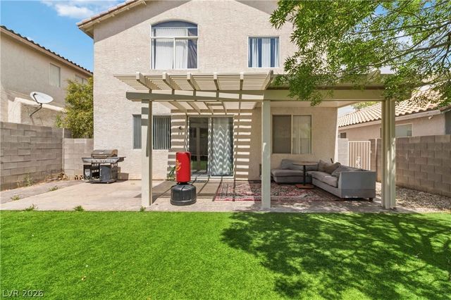 8561 Lost Gold Avenue, Las Vegas, NV 89129