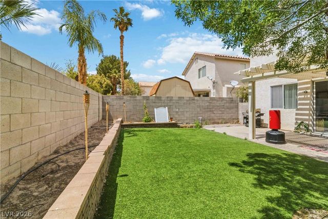 8561 Lost Gold Avenue, Las Vegas, NV 89129