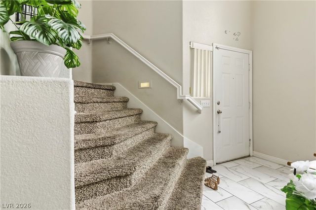 8561 Lost Gold Avenue, Las Vegas, NV 89129