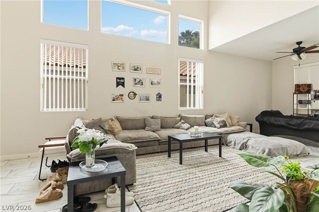 8561 Lost Gold Avenue, Las Vegas, NV 89129