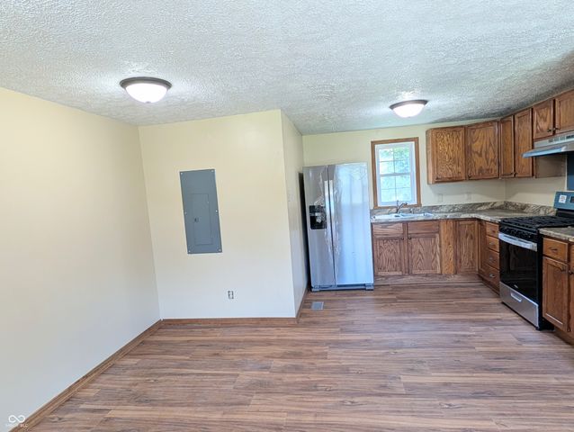 205 Short, Brooklyn, IN 46111