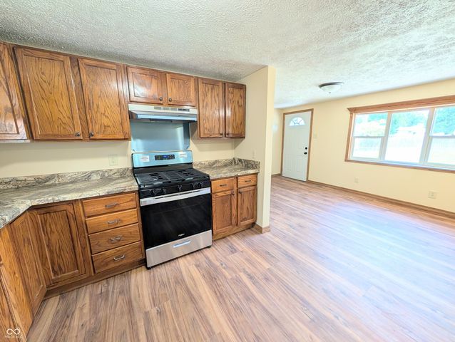 205 Short, Brooklyn, IN 46111