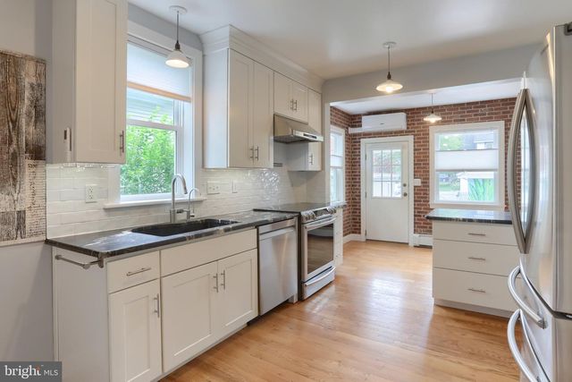 129 POPLAR AVE, Hummelstown, PA 17036