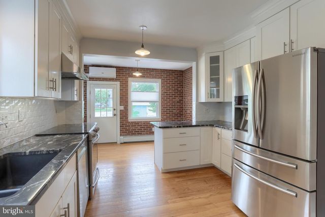 129 POPLAR AVE, Hummelstown, PA 17036