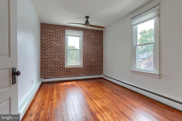 129 POPLAR AVE, Hummelstown, PA 17036