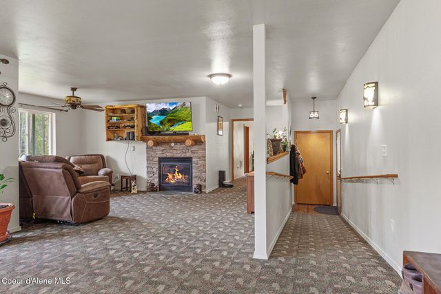 880 E Chilco RD, Rathdrum, ID 83858