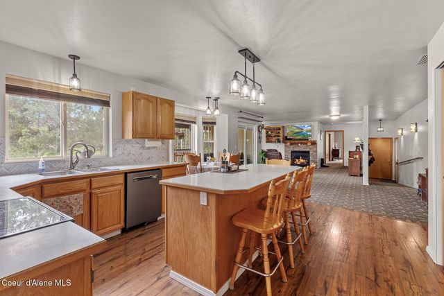 880 E Chilco RD, Rathdrum, ID 83858