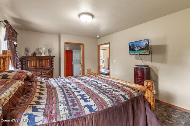 880 E Chilco RD, Rathdrum, ID 83858