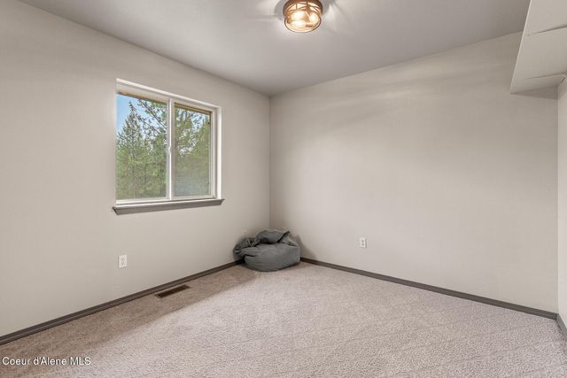 880 E Chilco RD, Rathdrum, ID 83858
