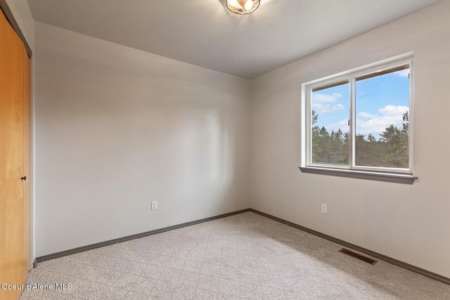 880 E Chilco RD, Rathdrum, ID 83858