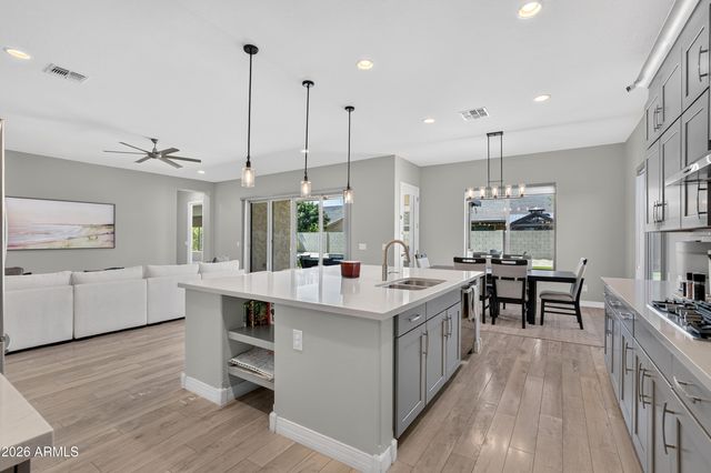 10730 E DIFFRACTION Avenue, Mesa, AZ 85212