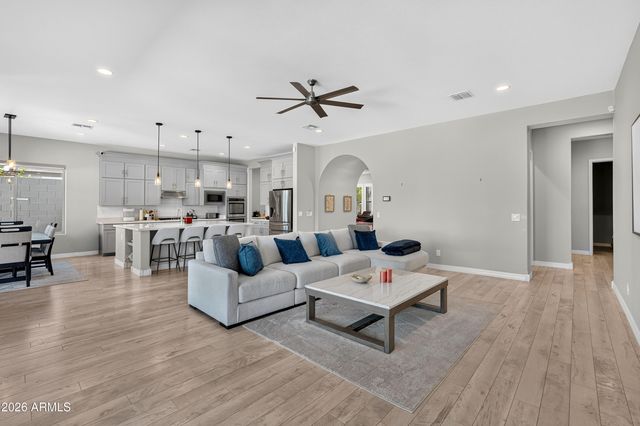 10730 E DIFFRACTION Avenue, Mesa, AZ 85212