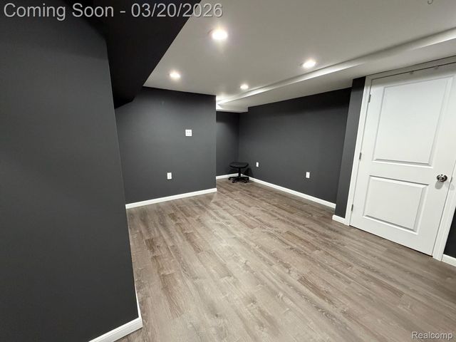 29126 Manchester Street, Westland, MI 48185