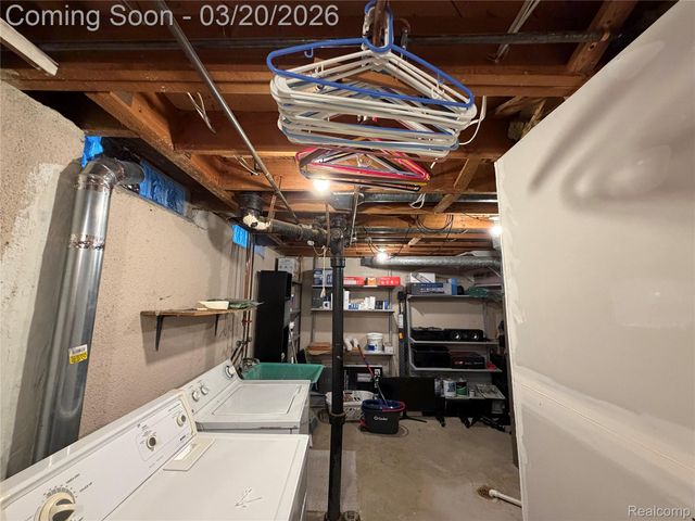 29126 Manchester Street, Westland, MI 48185