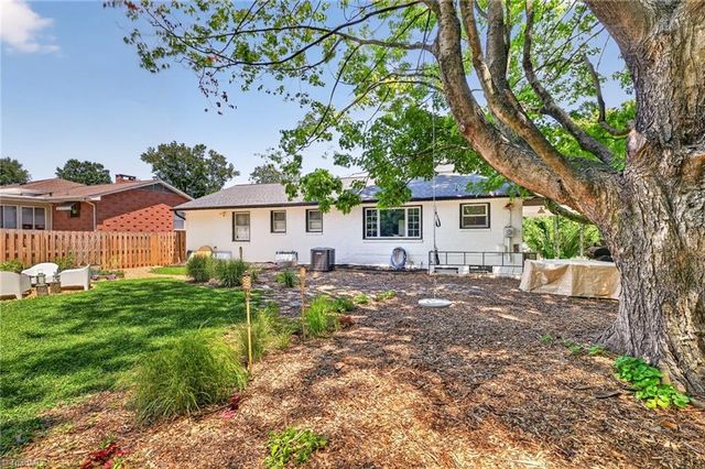 1442 Capri Road, Winston-salem, NC 27103