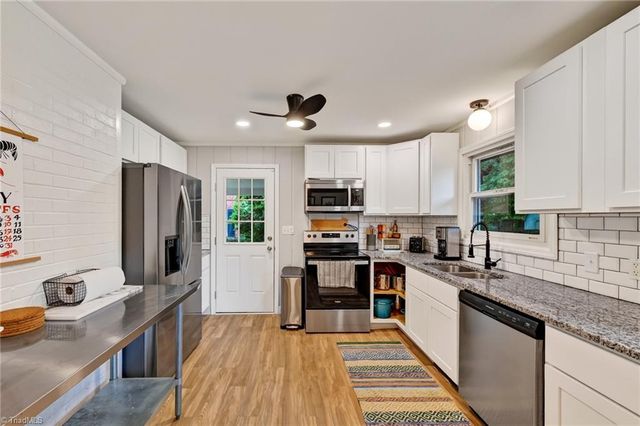 1442 Capri Road, Winston-salem, NC 27103