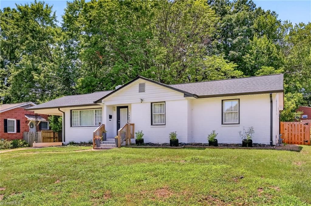1442 Capri Road, Winston-salem, NC 27103
