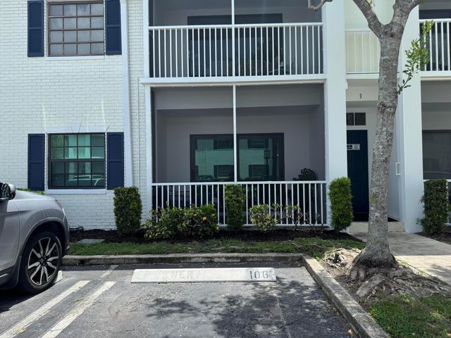 140 CYPRESS CLUB Drive 407, Pompano Beach, FL 33060