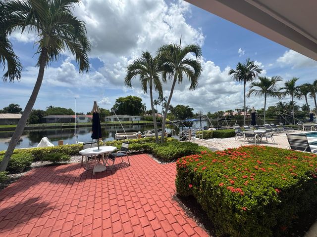 140 CYPRESS CLUB Drive 407, Pompano Beach, FL 33060