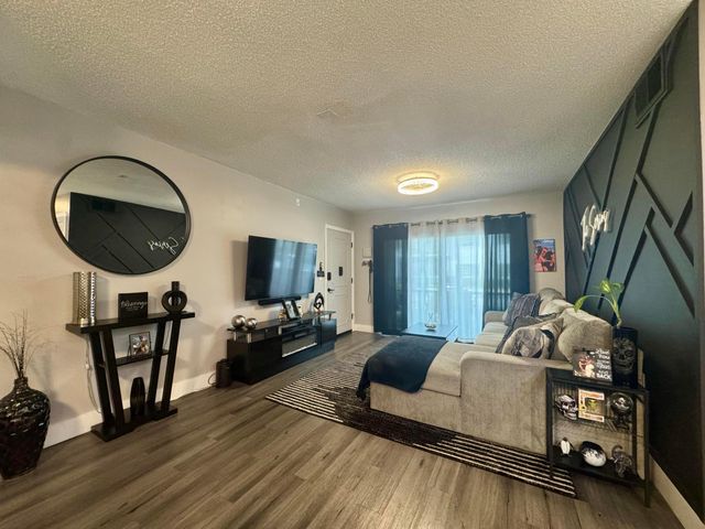 140 CYPRESS CLUB Drive 407, Pompano Beach, FL 33060