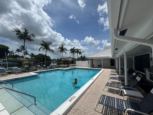 140 CYPRESS CLUB Drive 407, Pompano Beach, FL 33060