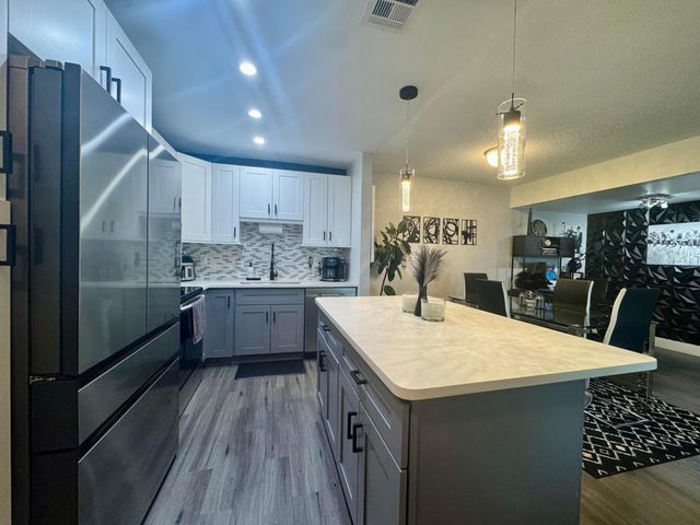 140 CYPRESS CLUB Drive 407, Pompano Beach, FL 33060