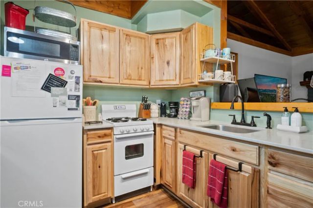 42955 Encino, Big Bear Lake, CA 92315