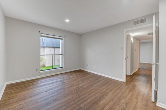 8519 Hearth Drive 28, Houston, TX 77054