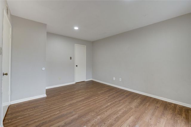 8519 Hearth Drive 28, Houston, TX 77054