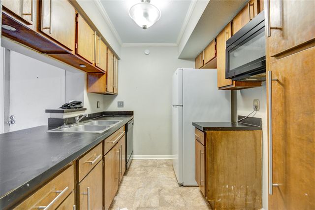 8519 Hearth Drive 28, Houston, TX 77054