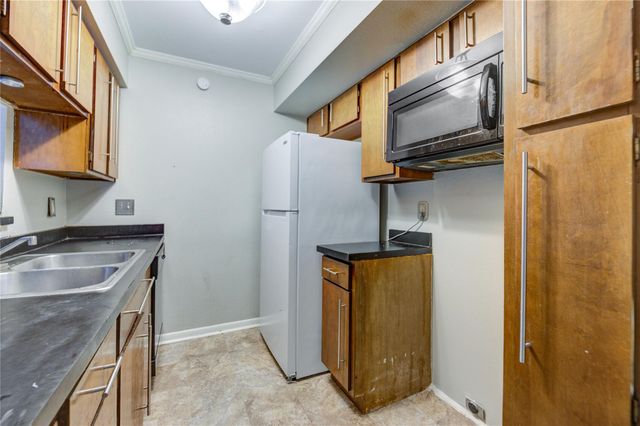 8519 Hearth Drive 28, Houston, TX 77054